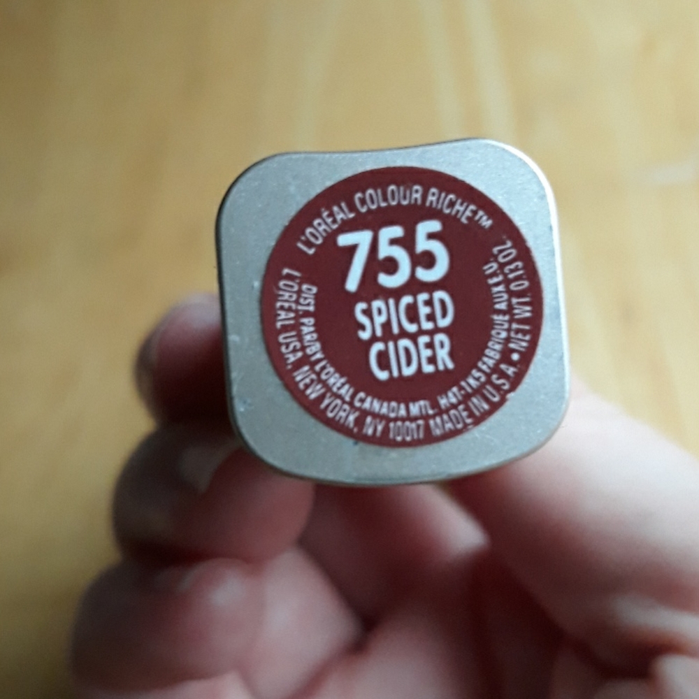 $10or free w/ 3+ bundle L'oreal Lipstick